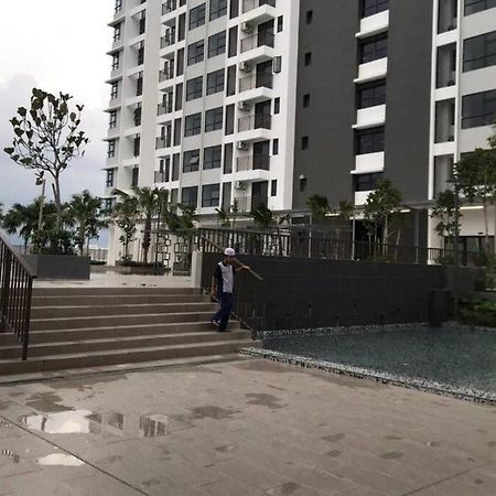 Homestaybaba Close To Ukm, Gmi, & More ! Kajang Zewnętrze zdjęcie